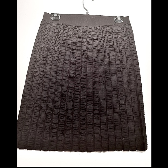 Club Monaco Size 8 Super Cute Stretchy Pencil Skirt - Picture 2 of 3